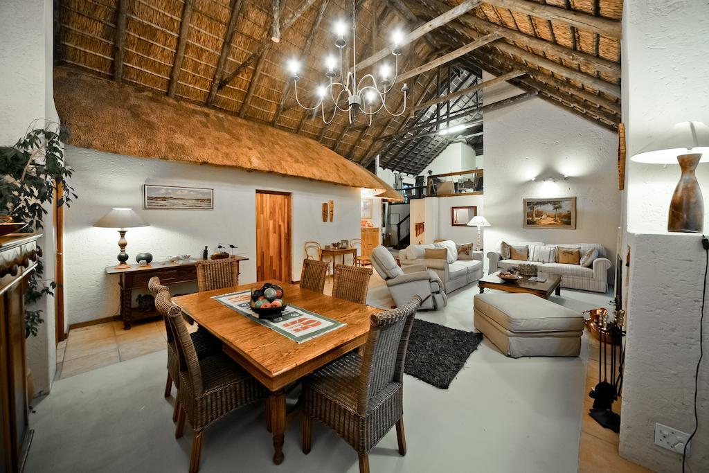 50 On Shepherd Boutique Guest House Sandton Eksteriør bilde