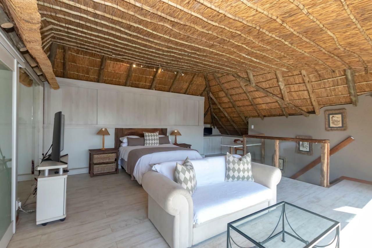 50 On Shepherd Boutique Guest House Sandton Eksteriør bilde