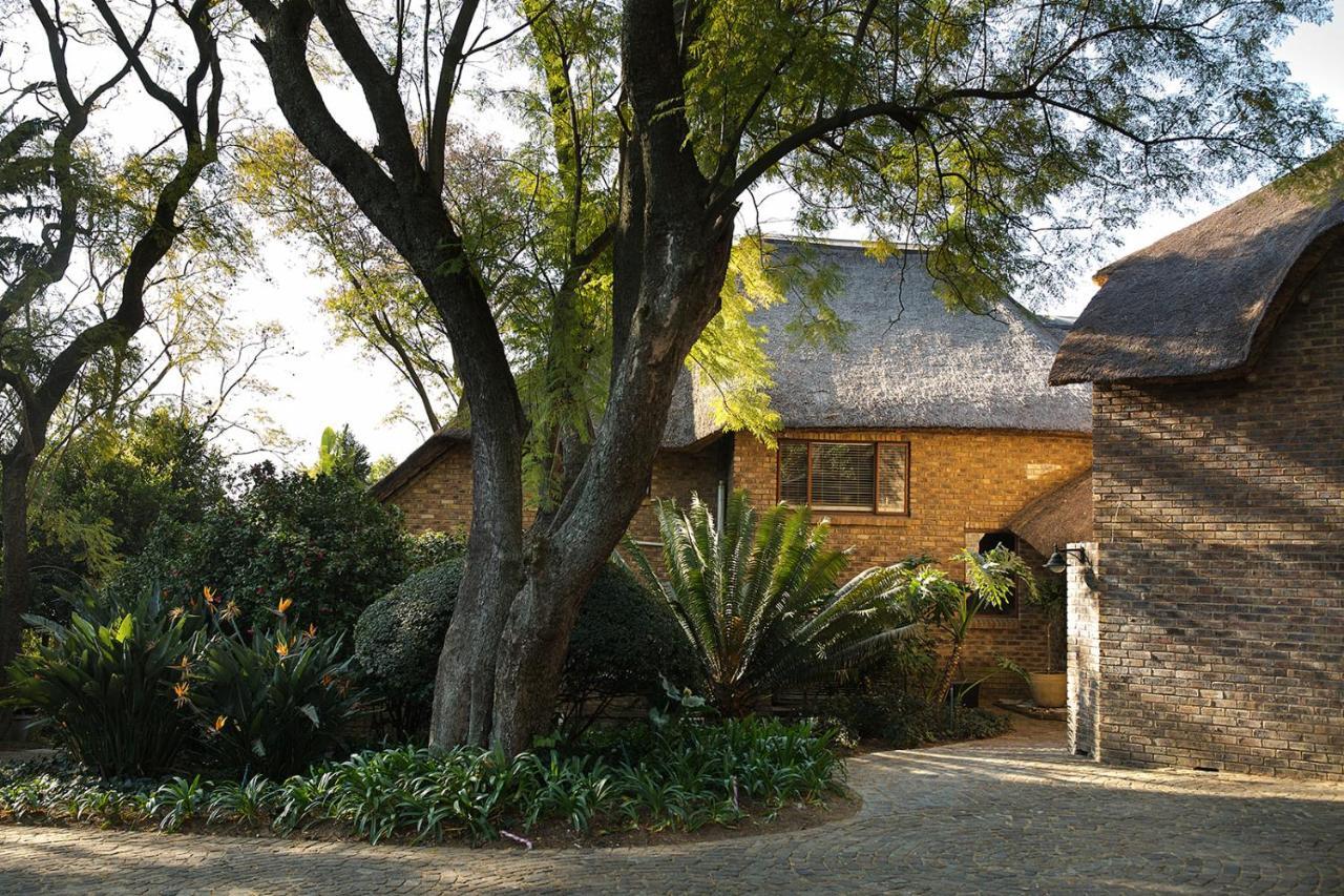 50 On Shepherd Boutique Guest House Sandton Eksteriør bilde